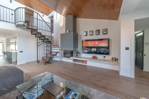 Сasa de 7 dormitorios en venta en Sant Cugat del Vallès, Barcelona, Cataluña, Spain № 6957 - foto 5