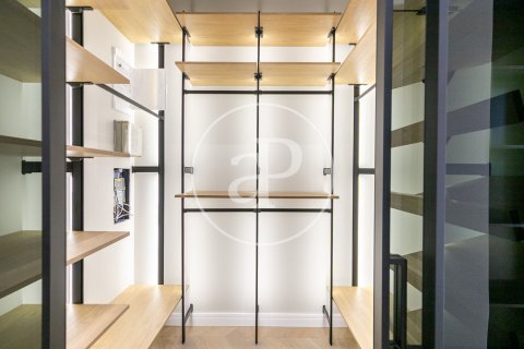 Купить квартиру в Эшампле, Испания с 3 спальни, 125м², № 2441 - фото 17