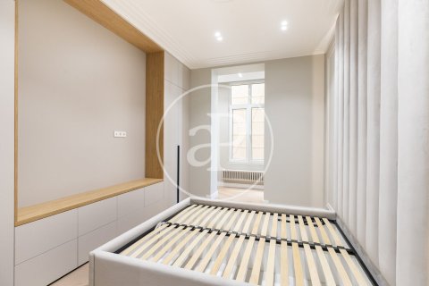 Купить квартиру в Эшампле, Испания с 3 спальни, 125м², № 2441 - фото 13