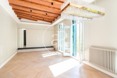 Купить квартиру в Эшампле, Испания с 3 спальни, 125м², № 2441 - фото 6