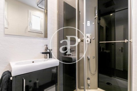 Купить квартиру в Эшампле, Испания с 5 спален, 246м², № 2442 - фото 4