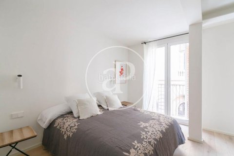 Купить квартиру в Старый город, Барселона, Испания с 2 спальни, 117м², № 2439 - фото 8