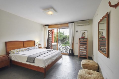 Купить виллу в Кастельдефельс, Испания с 6 спален, 640м², № 926 - фото 21