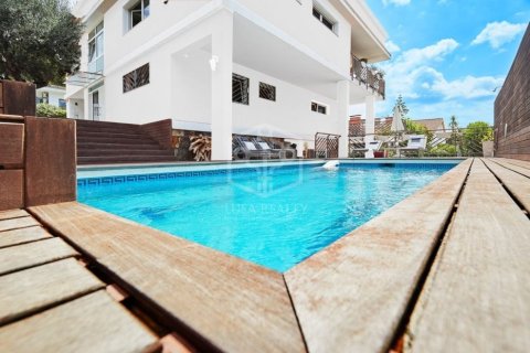 Купить виллу в Кастельдефельс, Испания с 6 спален, 640м², № 926 - фото 2