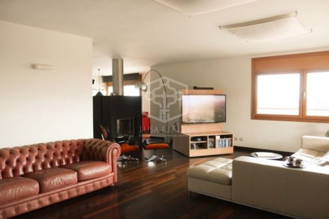 Купить виллу в Кастельдефельс, Испания с 6 спален, 640м², № 926 - фото 12