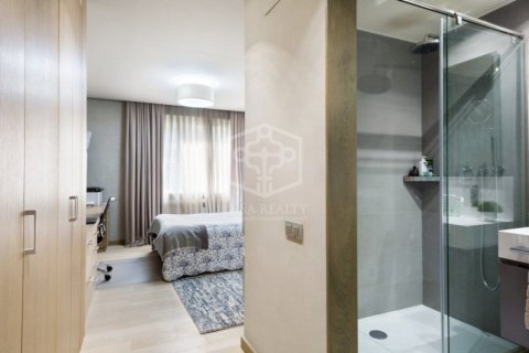 Купить квартиру в Барселона, Испания с 4 спальни, 240м², № 922 - фото 10