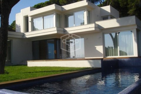 Вилла с 4 спальнями в Бланесе, Герона, Каталония, Испания № 923