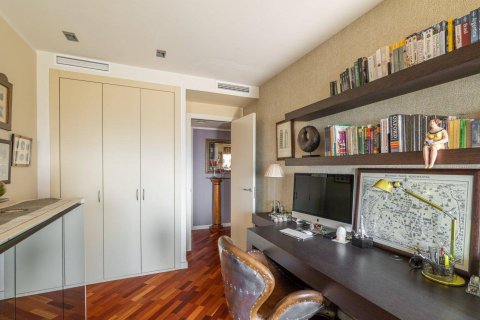 3 bedrooms apartment for sale in Barcelona, Catalonia, Spain № 1163 - photo 19
