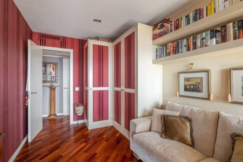 3 bedrooms apartment for sale in Barcelona, Catalonia, Spain № 1163 - photo 16