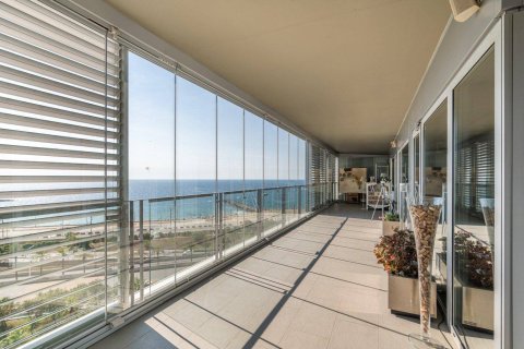 3 bedrooms apartment for sale in Barcelona, Catalonia, Spain № 1163 - photo 2