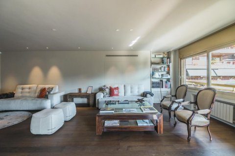 Купить квартиру в Барселона, Испания с 5 спален, 273м², № 1158 - фото 28