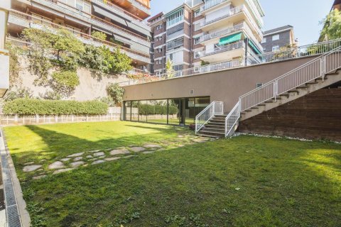 Купить квартиру в Барселона, Испания с 5 спален, 273м², № 1158 - фото 20