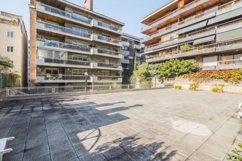 Купить квартиру в Барселона, Испания с 5 спален, 273м², № 1158 - фото 17