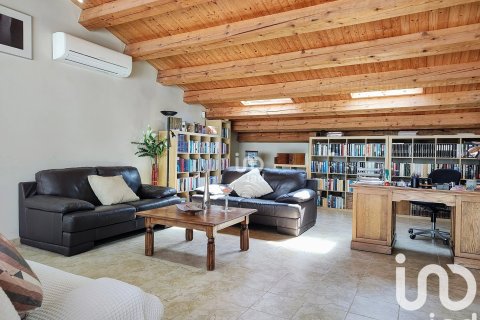 3 bedrooms villa for sale in Canet de Mar, Barcelona, Catalonia, Spain № 4882 - photo 25