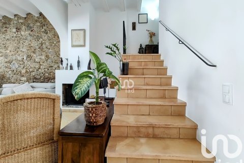 3 bedrooms villa for sale in Canet de Mar, Barcelona, Catalonia, Spain № 4882 - photo 13