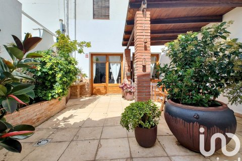 3 bedrooms villa for sale in Canet de Mar, Barcelona, Catalonia, Spain № 4882