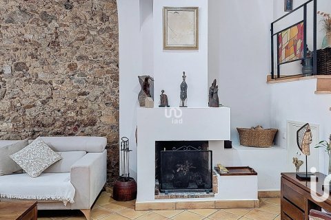 3 bedrooms villa for sale in Canet de Mar, Barcelona, Catalonia, Spain № 4882 - photo 4