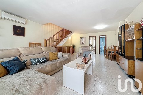 4 bedrooms townhouse for sale in Sant Pere de Ribes, Barcelona, Catalonia, Spain № 4880 - photo 3