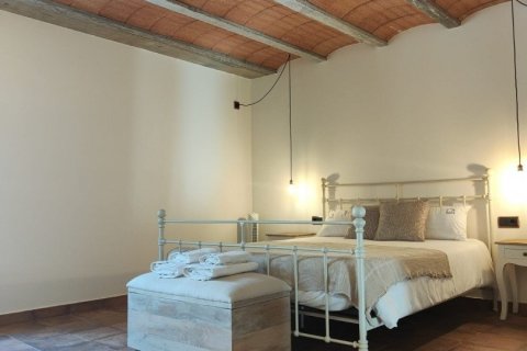 6 bedrooms townhouse for sale in La Vall d'en Bas, Girona, Catalonia, Spain № 4879 - photo 15