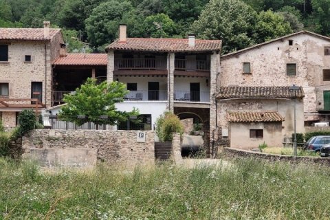 6 bedrooms townhouse for sale in La Vall d'en Bas, Girona, Catalonia, Spain № 4879 - photo 2