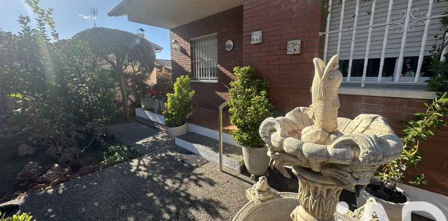 Дом с 4 спальнями в Паретс-дель-Вальесе, Барселона, Каталония, Испания № 4883