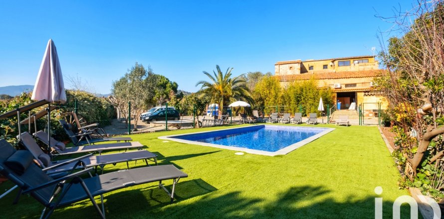 13 bedrooms house for sale in Barcelona, Catalonia, Spain № 4884