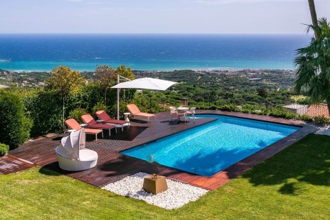 Купить дом в Сан-Андреу-де-Льяванерес, Испания с 6 комнат, № 1369 - фото 2