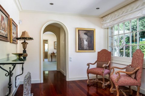 Купить дом в Сан-Андреу-де-Льяванерес, Испания с 6 комнат, № 1369 - фото 23