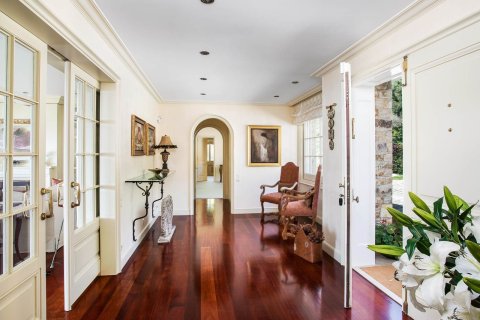 Купить дом в Сан-Андреу-де-Льяванерес, Испания с 6 комнат, № 1369 - фото 10