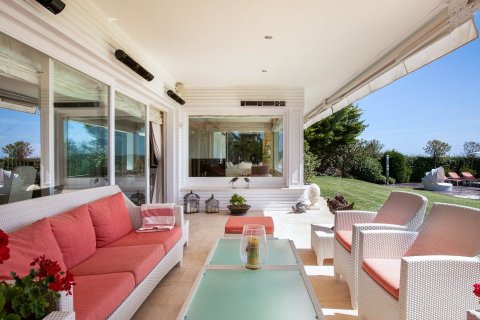 Купить дом в Сан-Андреу-де-Льяванерес, Испания с 6 комнат, № 1369 - фото 16