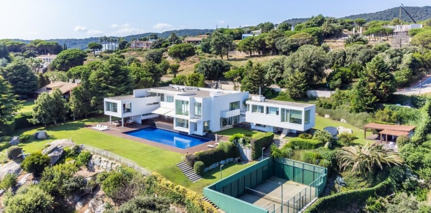 Дом с 6 спальнями в Сан-Андреу-де-Льяванересе, Барселона, Каталония, Испания № 1371