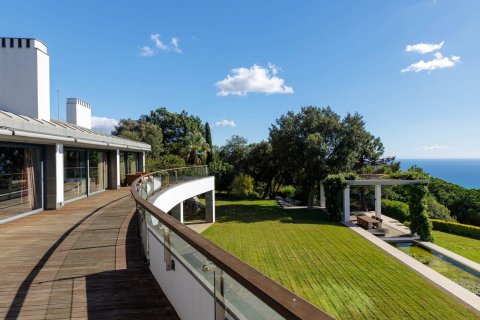 Купить дом в Сан-Андреу-де-Льяванерес, Испания с 7 комнат, № 1368 - фото 26