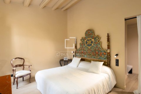 Сasa de 14 dormitorios en venta en Sant Andreu de Llavaneres, Barcelona, Cataluña, Spain № 7073 - foto 16