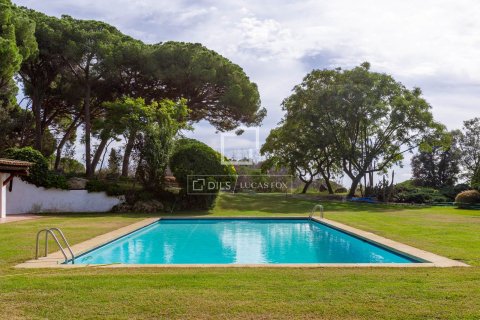 Сasa de 14 dormitorios en venta en Sant Andreu de Llavaneres, Barcelona, Cataluña, Spain № 7073 - foto 3