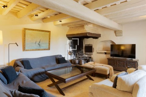 Сasa de 14 dormitorios en venta en Sant Andreu de Llavaneres, Barcelona, Cataluña, Spain № 7073 - foto 26