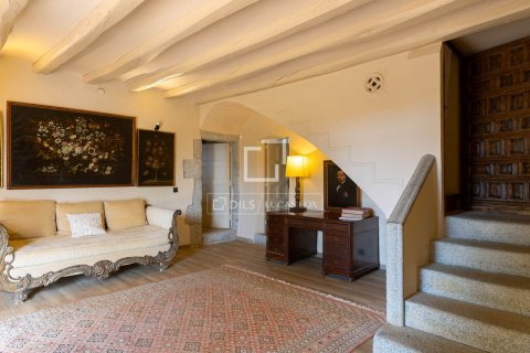 Сasa de 14 dormitorios en venta en Sant Andreu de Llavaneres, Barcelona, Cataluña, Spain № 7073 - foto 22