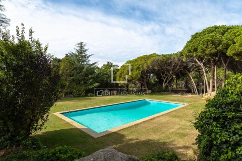Сasa de 14 dormitorios en venta en Sant Andreu de Llavaneres, Barcelona, Cataluña, Spain № 7073 - foto 2
