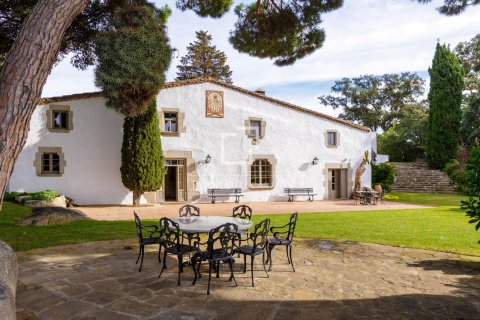 Сasa de 14 dormitorios en venta en Sant Andreu de Llavaneres, Barcelona, Cataluña, Spain № 7073 - foto 28