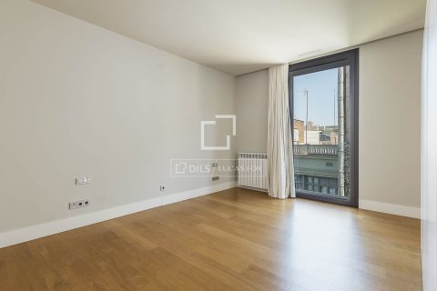 5 bedrooms penthouse for sale in Barcelona, Catalonia, Spain № 7072 - photo 14