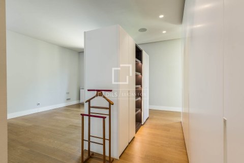 5 bedrooms penthouse for sale in Barcelona, Catalonia, Spain № 7072 - photo 15