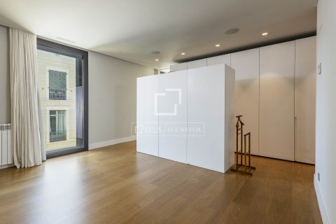 5 bedrooms penthouse for sale in Barcelona, Catalonia, Spain № 7072 - photo 13
