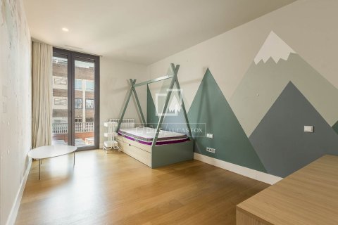 5 bedrooms penthouse for sale in Barcelona, Catalonia, Spain № 7072 - photo 9