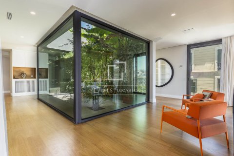 5 bedrooms penthouse for sale in Barcelona, Catalonia, Spain № 7072