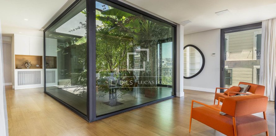 5 bedrooms penthouse for sale in Barcelona, Catalonia, Spain № 7072