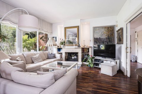 Villa de 6 dormitorios en venta en Sant Cugat del Vallès, Barcelona, Cataluña, Spain № 7075 - foto 29