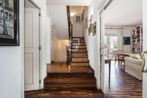 Villa de 6 dormitorios en venta en Sant Cugat del Vallès, Barcelona, Cataluña, Spain № 7075 - foto 4