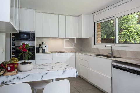 Villa de 6 dormitorios en venta en Sant Cugat del Vallès, Barcelona, Cataluña, Spain № 7075 - foto 23