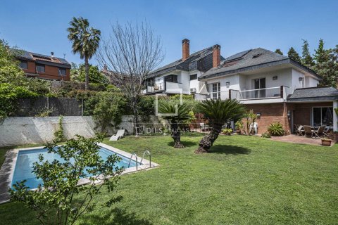 Villa de 6 dormitorios en venta en Sant Cugat del Vallès, Barcelona, Cataluña, Spain № 7075 - foto 30