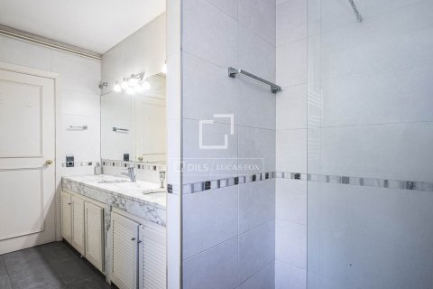 Villa de 6 dormitorios en venta en Sant Cugat del Vallès, Barcelona, Cataluña, Spain № 7075 - foto 2