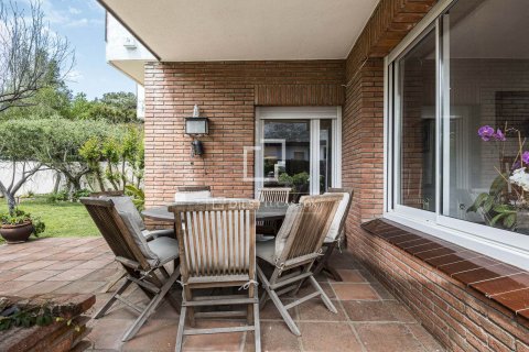 Villa de 6 dormitorios en venta en Sant Cugat del Vallès, Barcelona, Cataluña, Spain № 7075 - foto 16